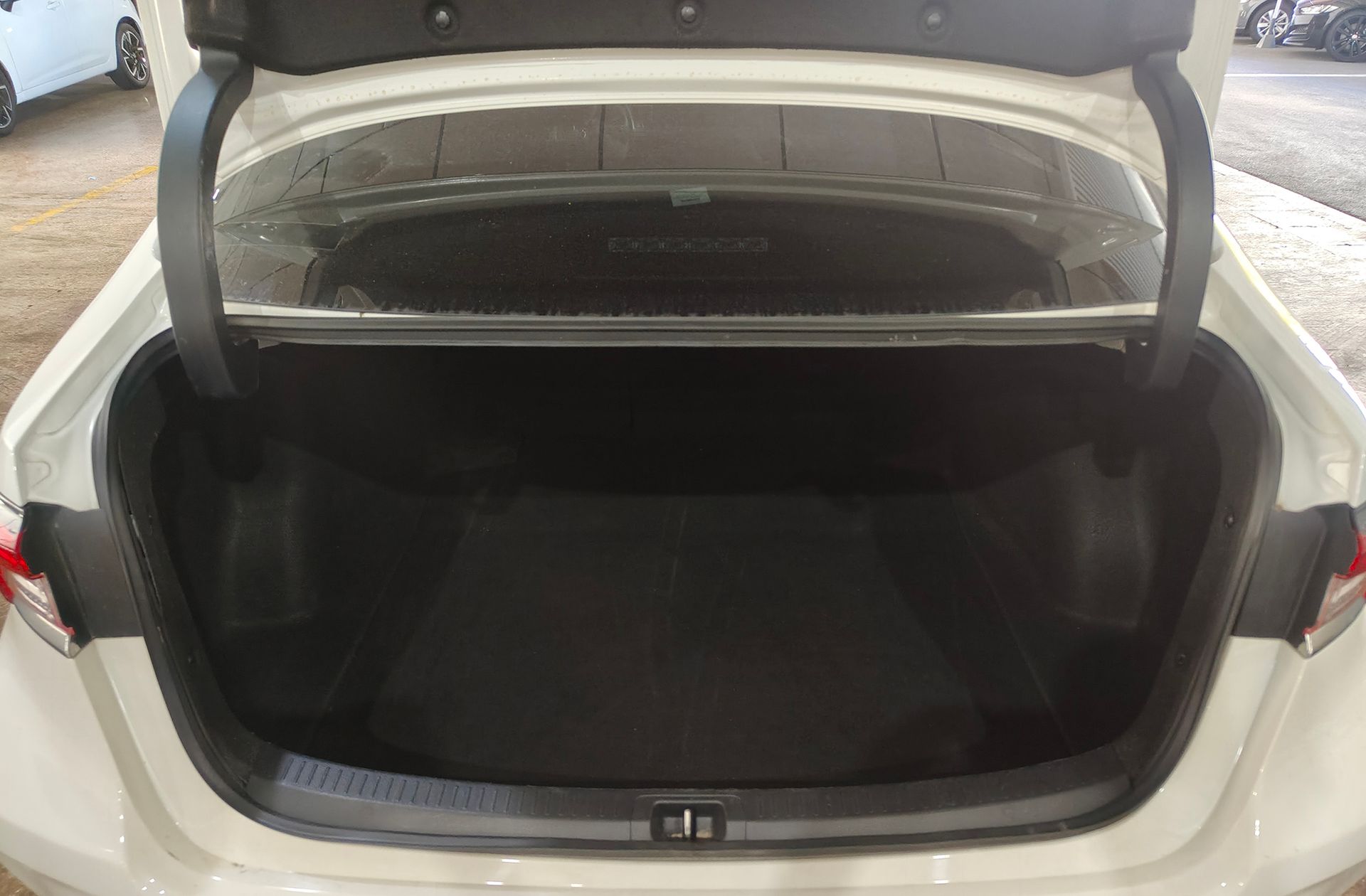 Toyota Corolla 140H Style - foto 18