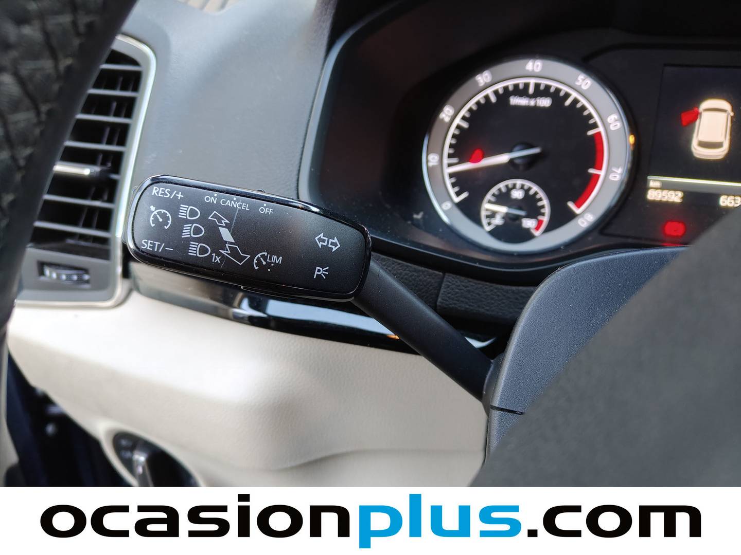 Foto Skoda Karoq Skoda Karoq 1.5 TSI ACT Style (150 CV)