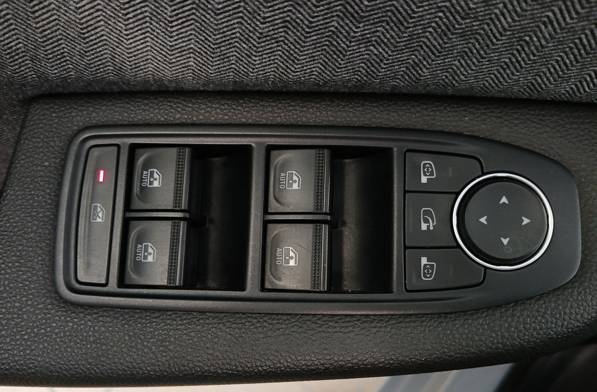 Renault Clio Techno TCe - foto 33