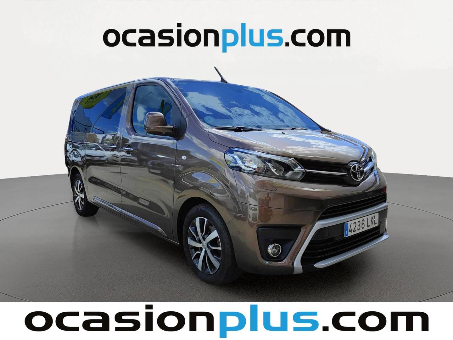 Foto delantera Toyota Proace Verso Toyota Proace Verso 2.0D Family Advance L1 (150 CV) 8 Plazas derecha