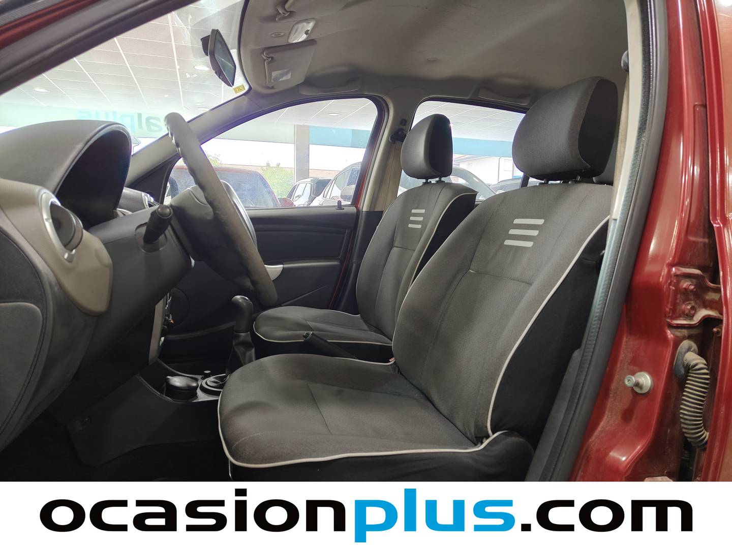 Foto asientos delanteros Dacia Sandero Dacia Sandero 1.2 16v Ambiance Music (75 CV)