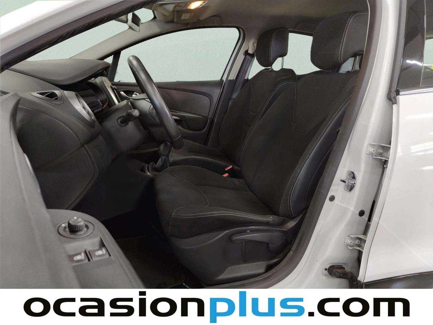 Foto asientos delanteros Renault Clio Renault Clio TCe 90 Technofeel eco2 (90 CV)