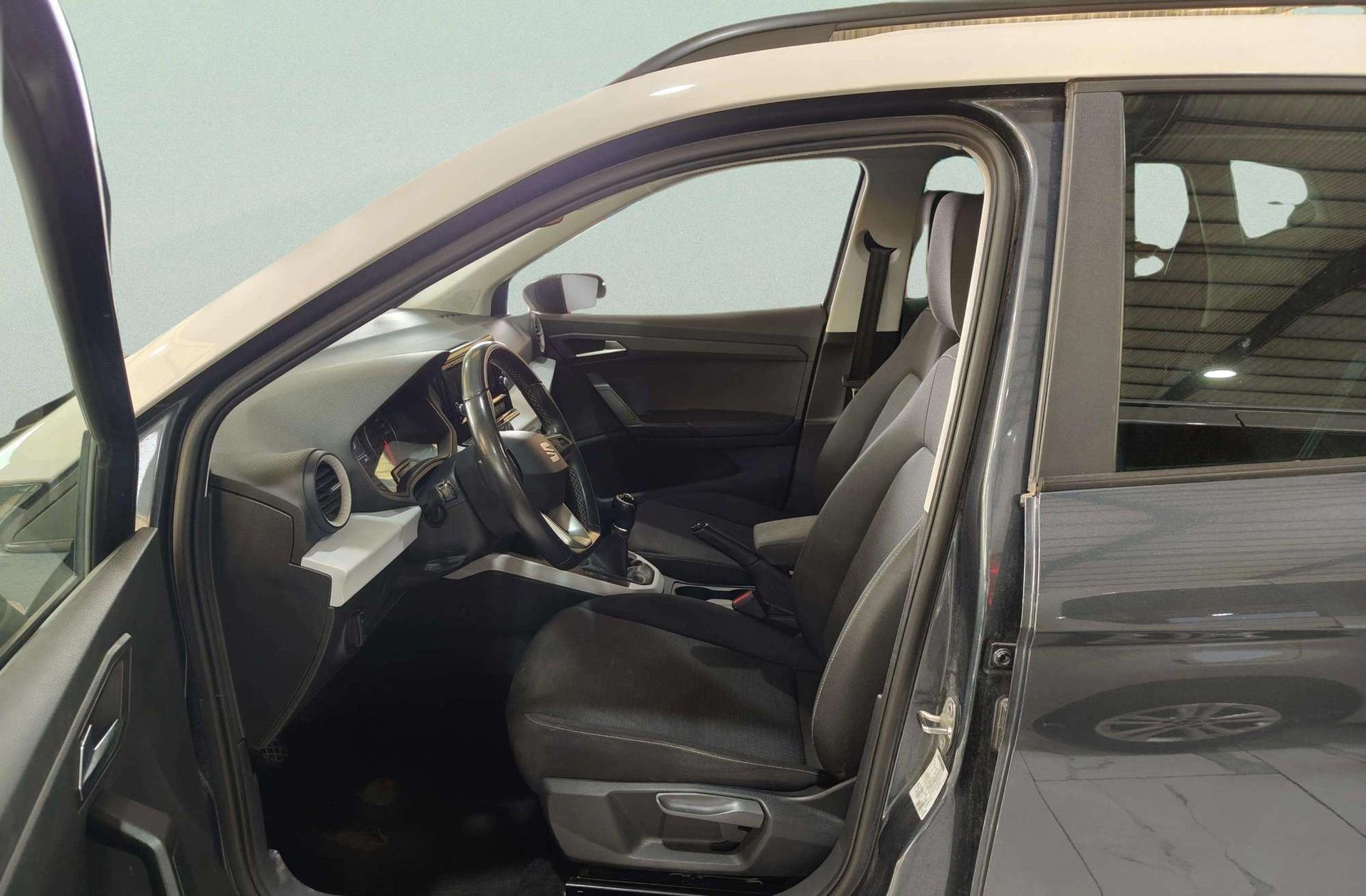 SEAT Arona 1.0 TSI Style XL Edition - foto 9