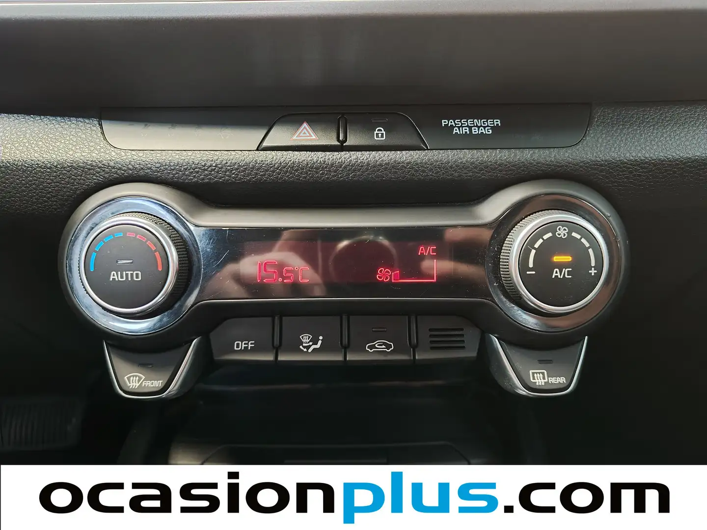 Foto KIA Stonic Kia Stonic 1.0 T-GDi MHEV Drive DCT (120 CV)