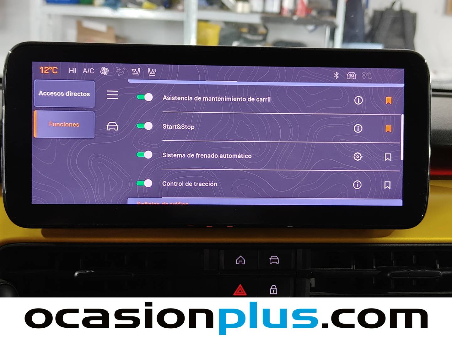 Foto Jeep Avenger Jeep Avenger 1.2 G Summit (100 CV)