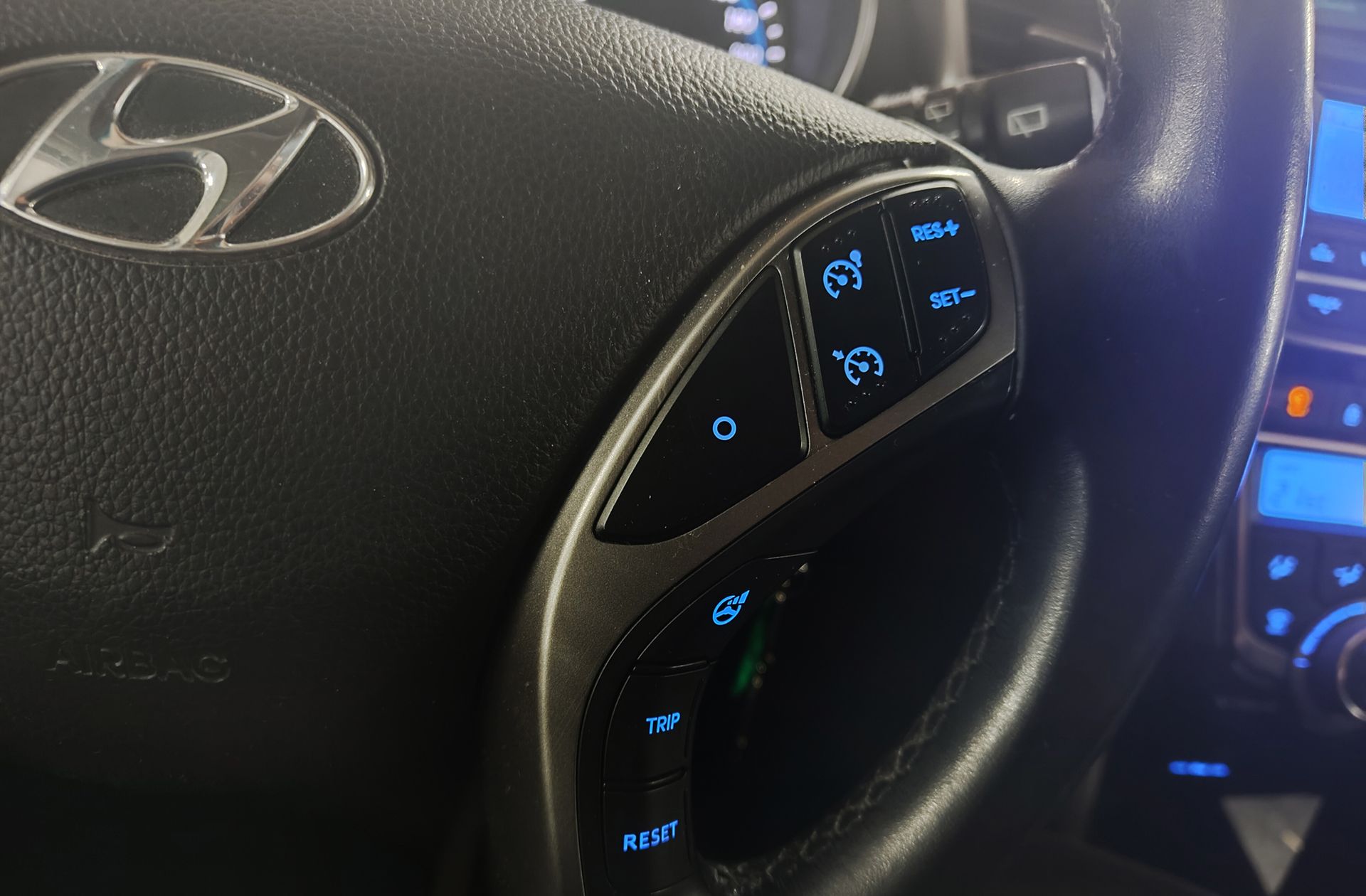 Hyundai i30 1.6 CRDi BlueDrive Tecno - foto 23