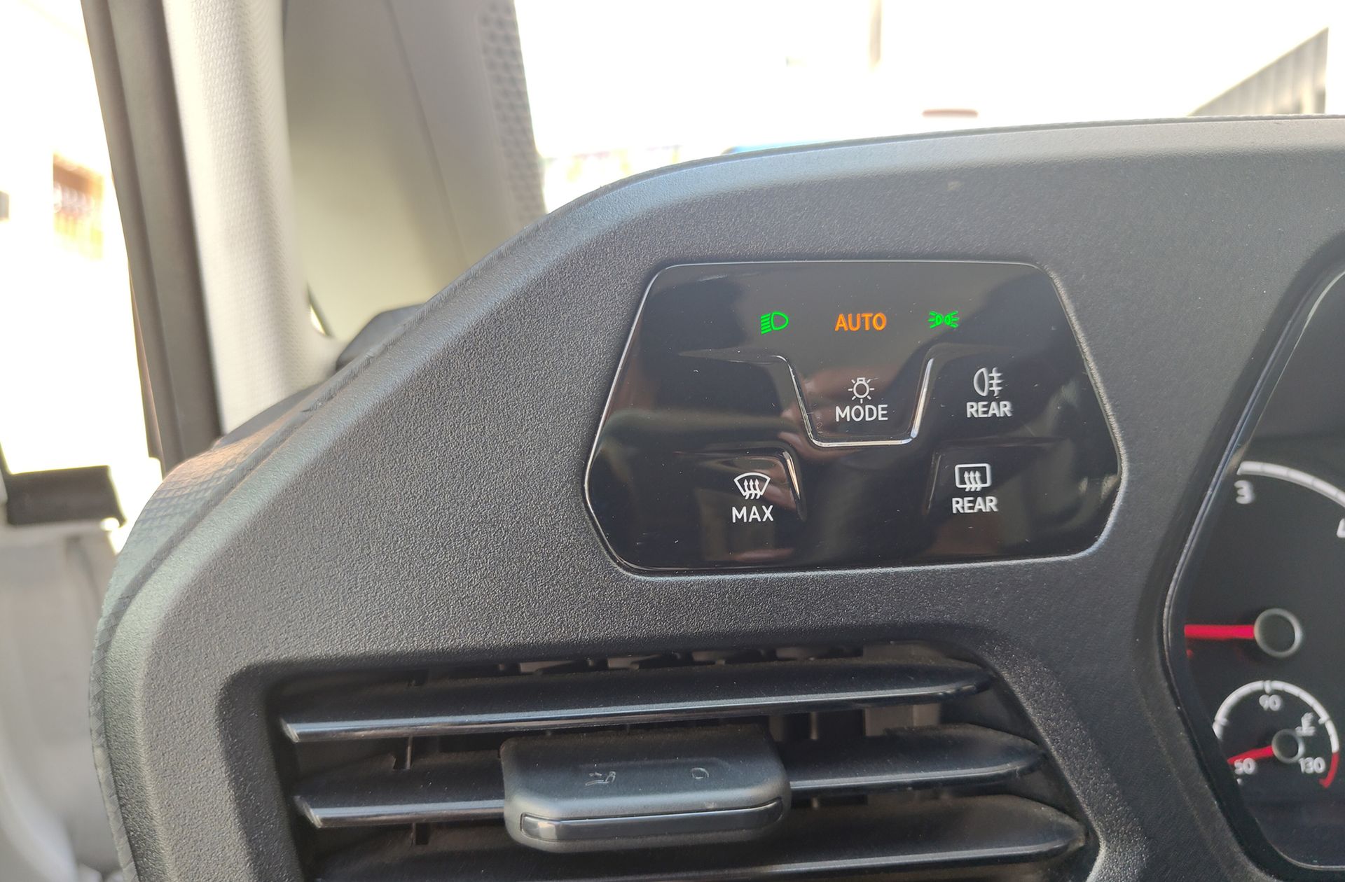 Volkswagen Caddy 2.0 TDI BMT - foto 17