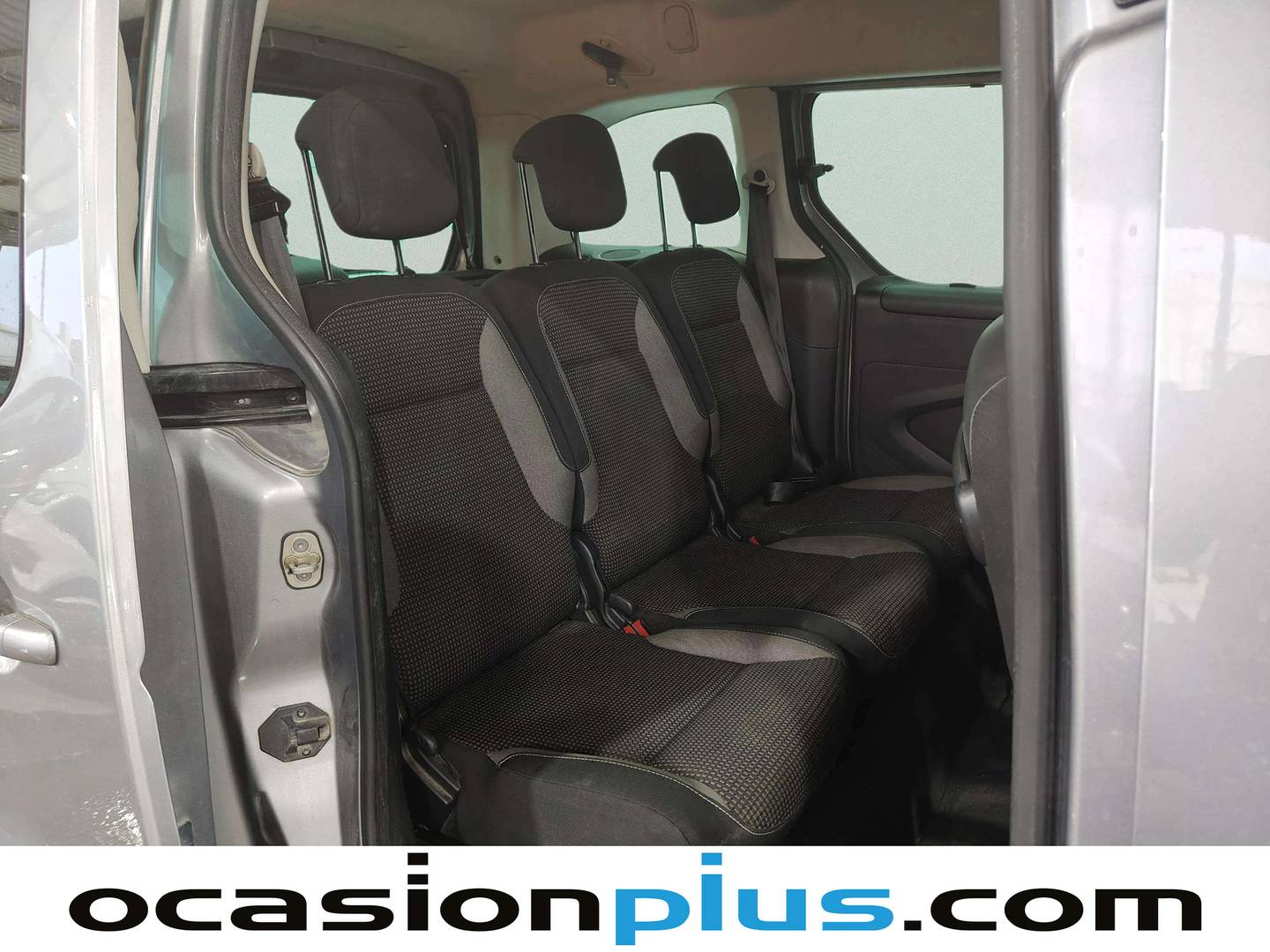 Peugeot Partner Peugeot Partner Tepee Combi 1.2 PureTech Adventure Edition (110 CV) manual