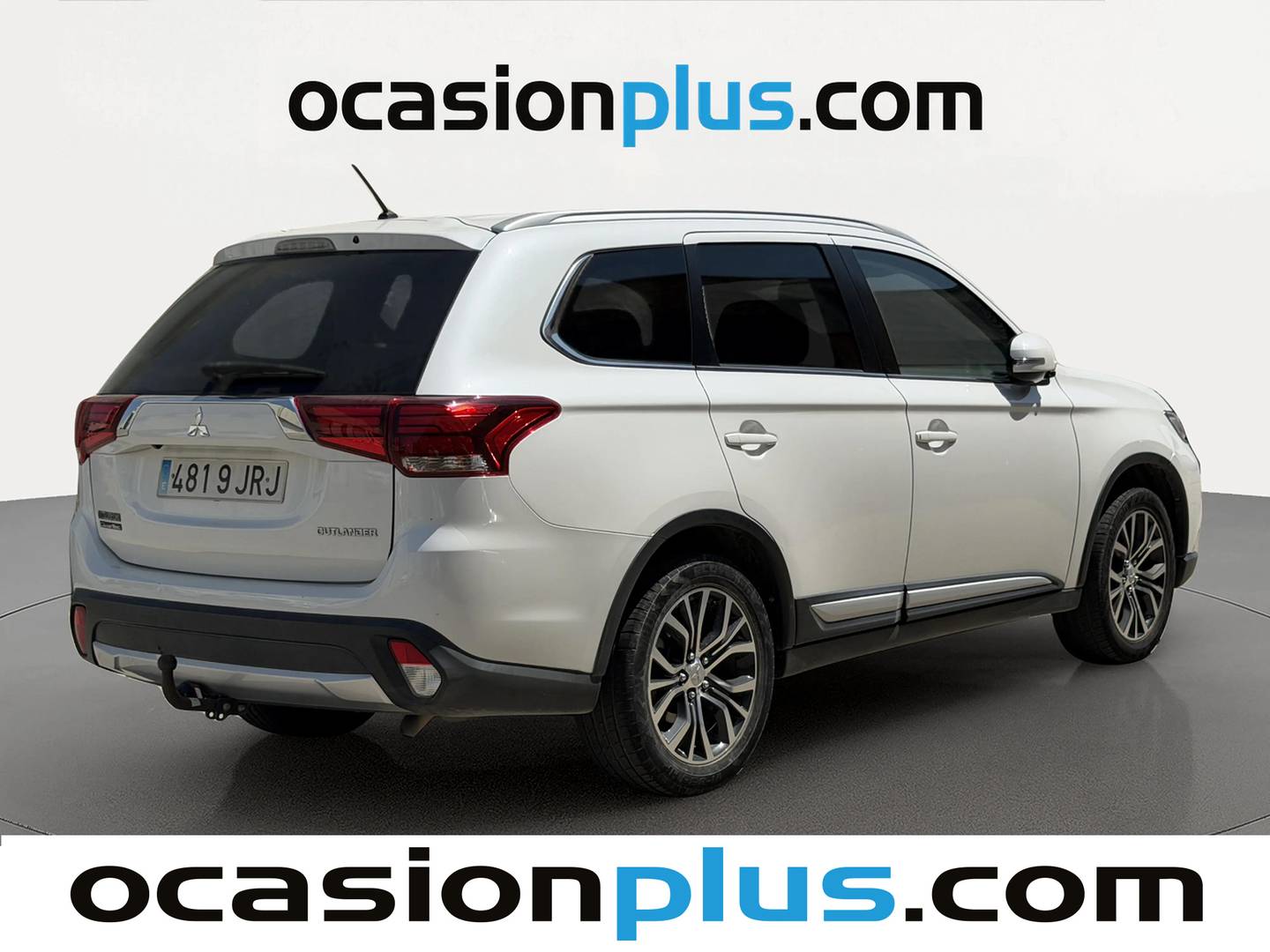 Foto trasera Mitsubishi Outlander Mitsubishi Outlander 220 DI-D Motion 2WD (150 CV) derecha