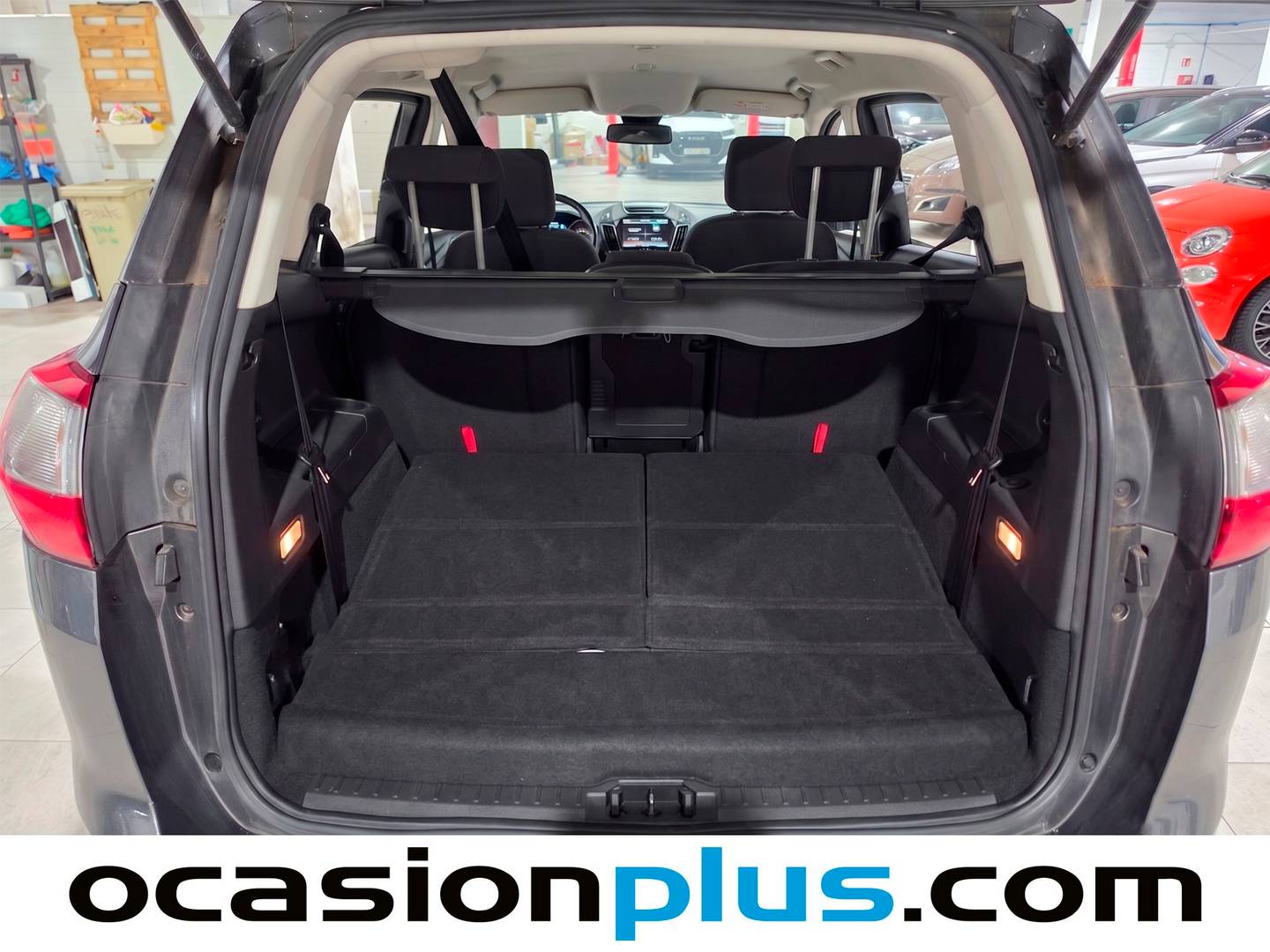 Fotos maletero Ford Grand C-Max Ford Grand C-Max 1.0 EcoBoost S&S Trend Auto (125 CV) 7 Plazas