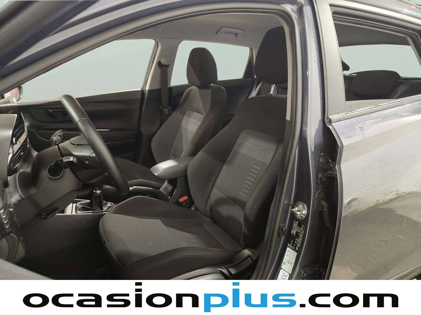 Foto asientos delanteros Hyundai Bayon Hyundai Bayon 1.2 MPI Maxx (79 CV)