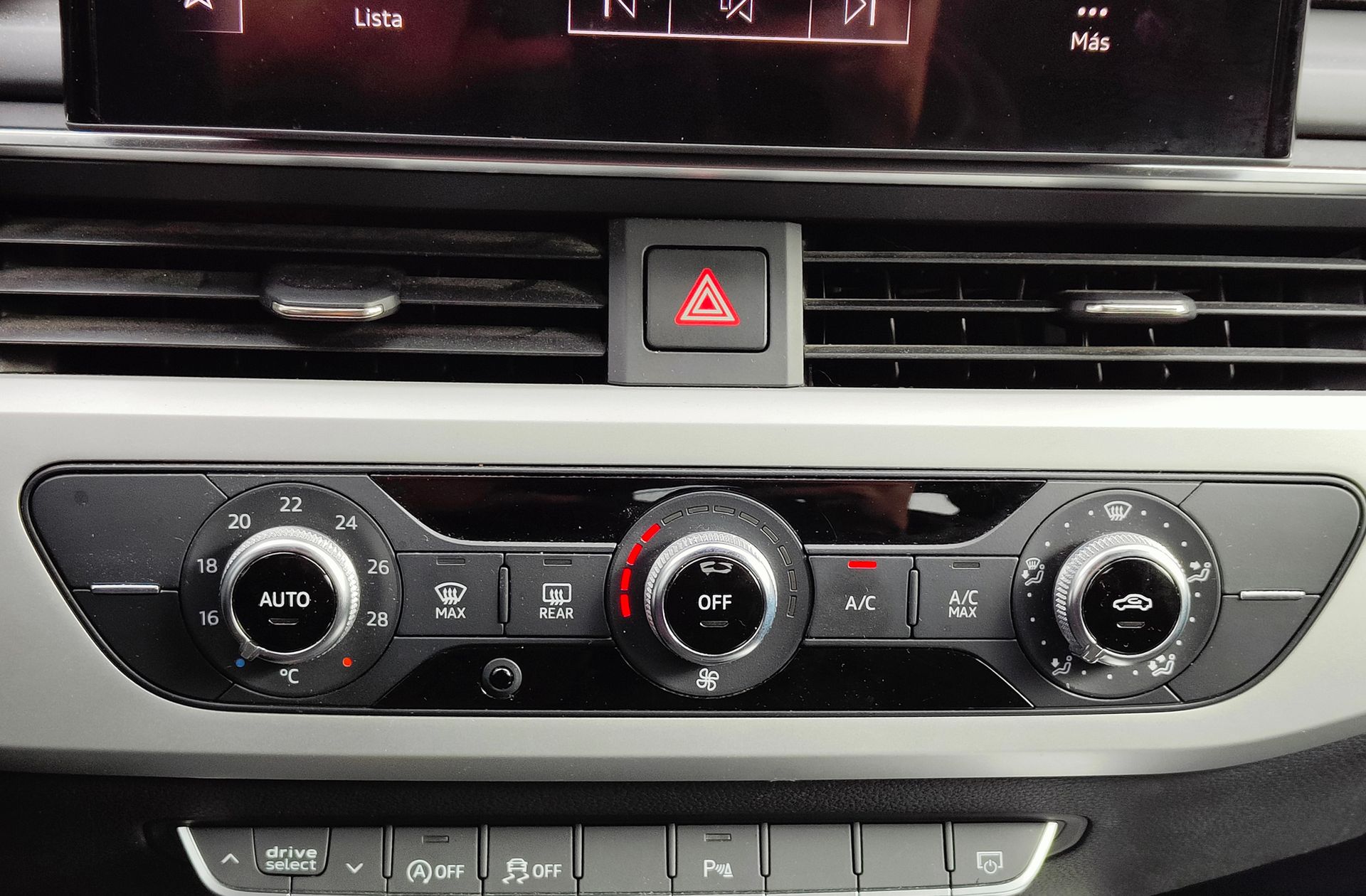 Audi A4 Avant Advanced 40 TDI S Tronic - foto 32