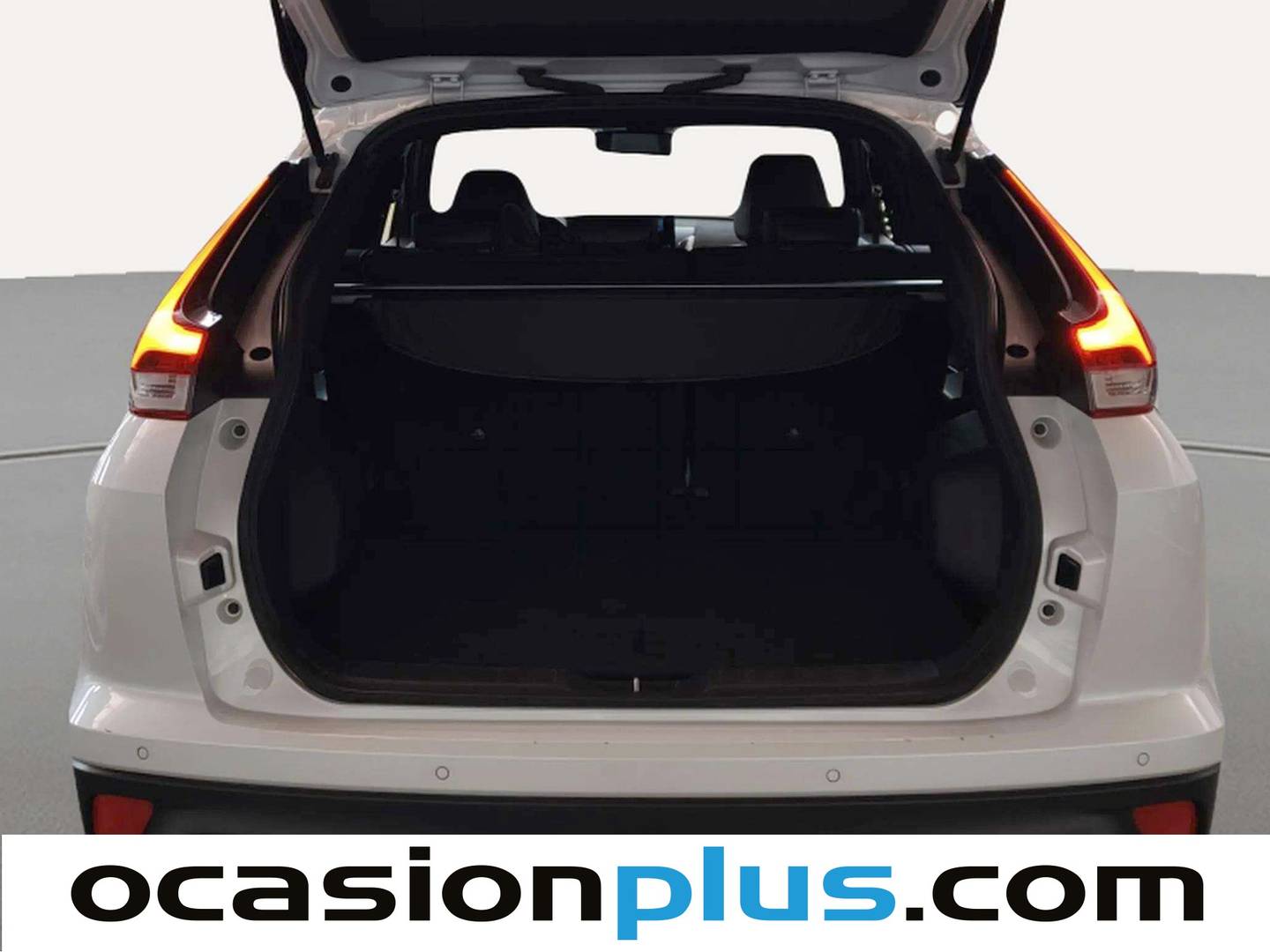 Fotos maletero Mitsubishi Eclipse Cross Mitsubishi Eclipse Cross 2.4 PHEV Kaiteki 4WD Auto (188 CV)