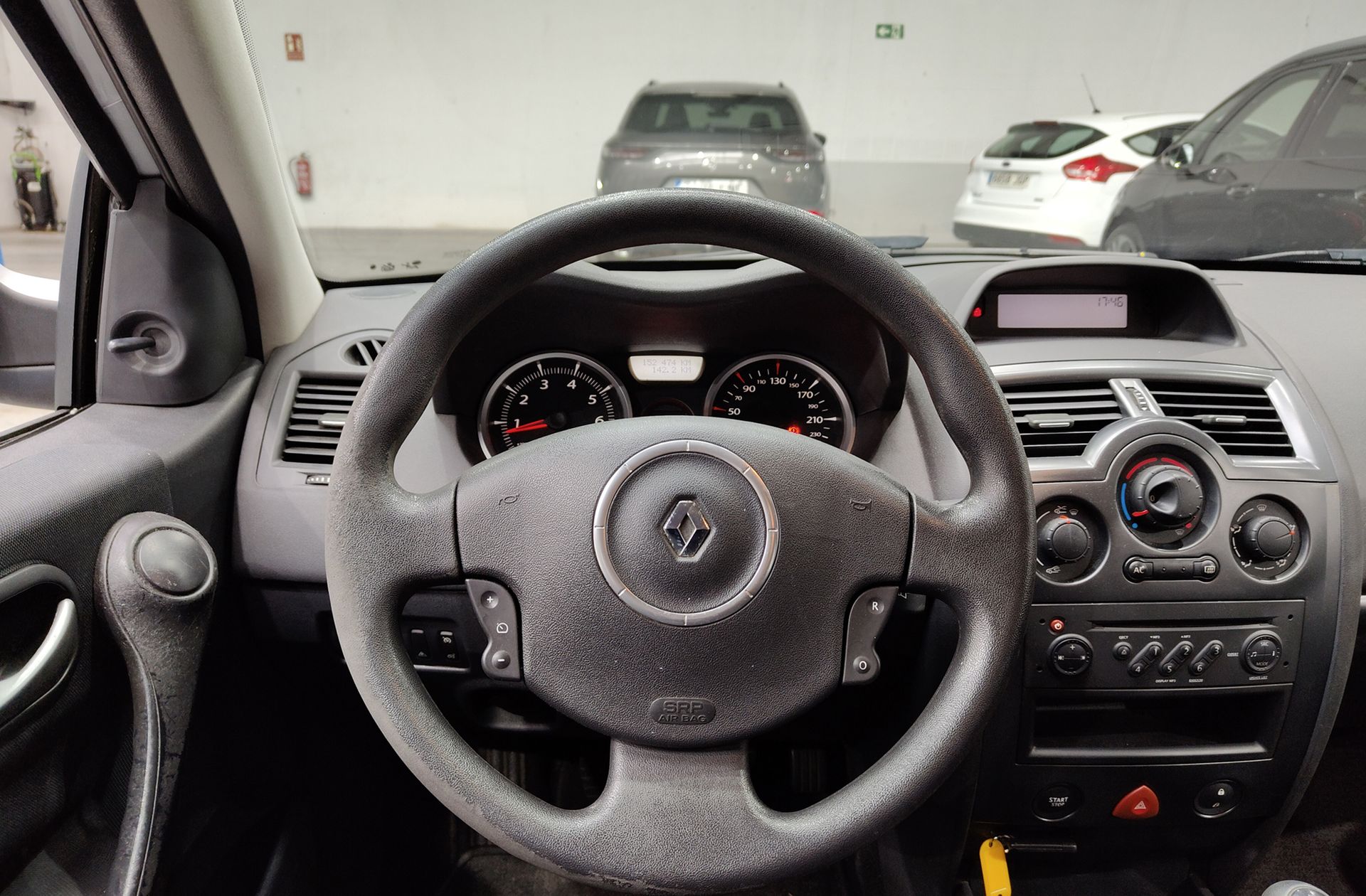 Renault Mégane 1.6 16V Emotion - foto 18