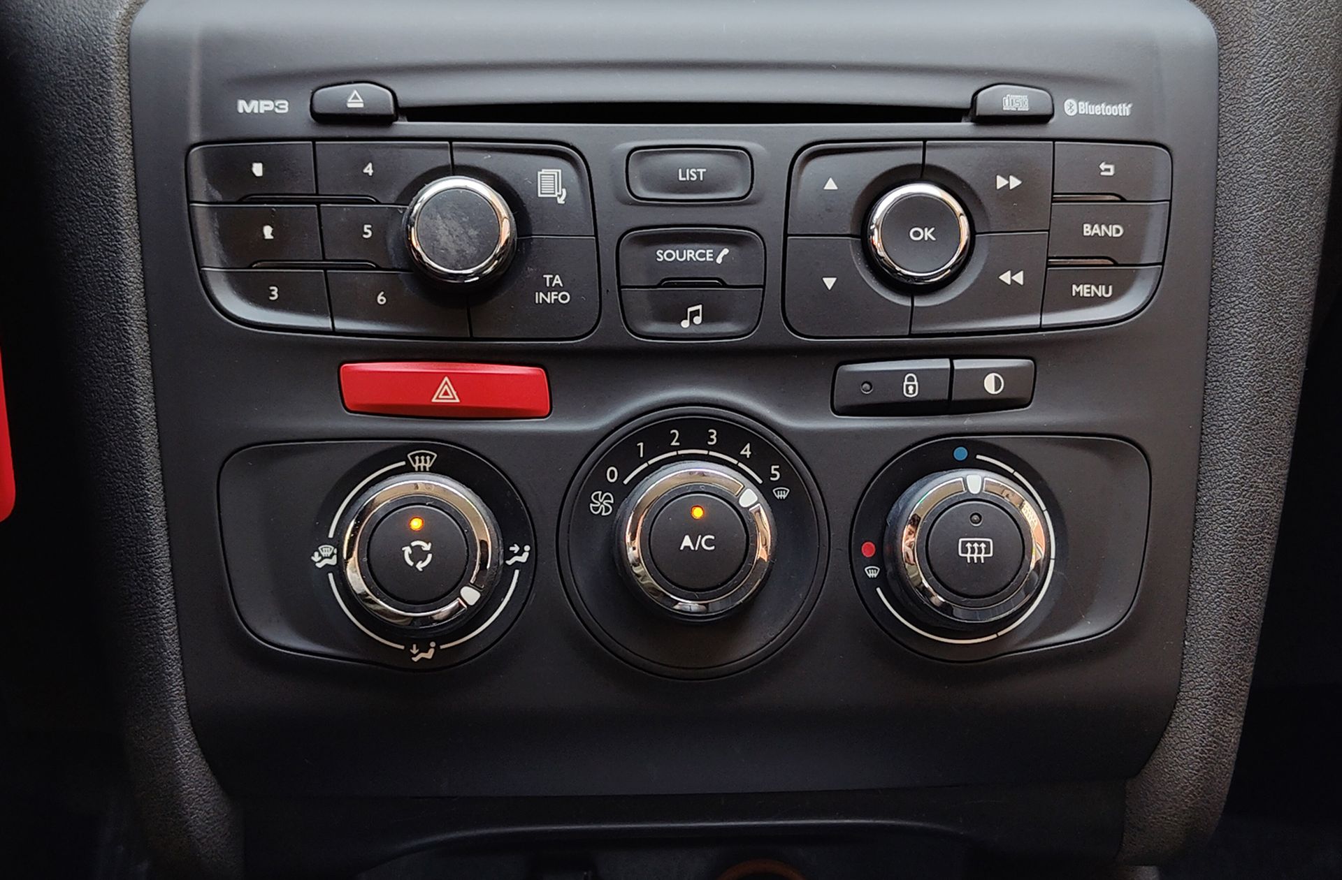 Citroën C4 1.6 HDi Tonic - foto 25
