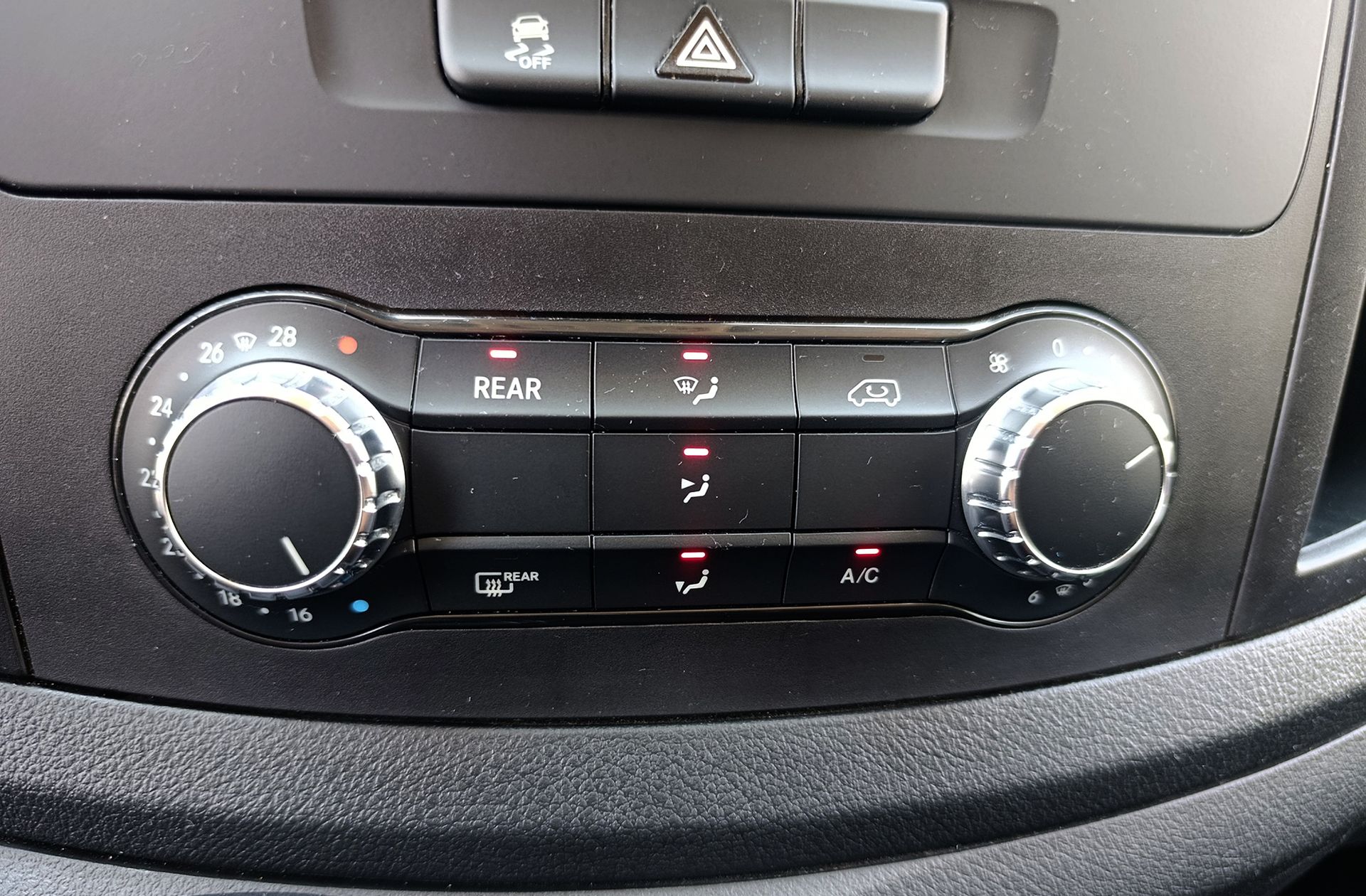 Mercedes-Benz Vito Combi 114 CDI Tourer Base Larga - foto 29