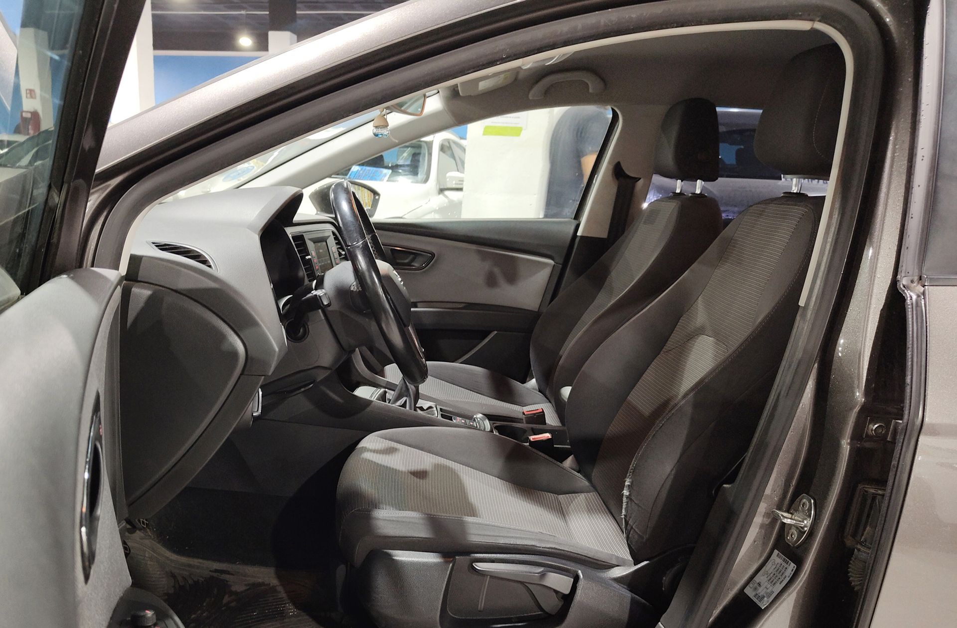 SEAT León ST 1.6 TDI Style - foto 8