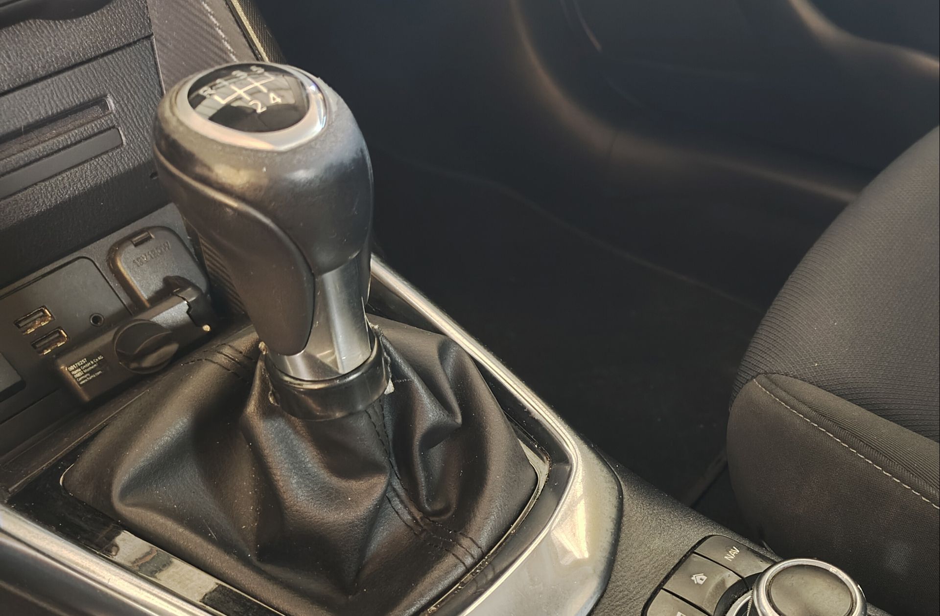 Mazda Mazda2 1.5 GE Style+ - foto 5