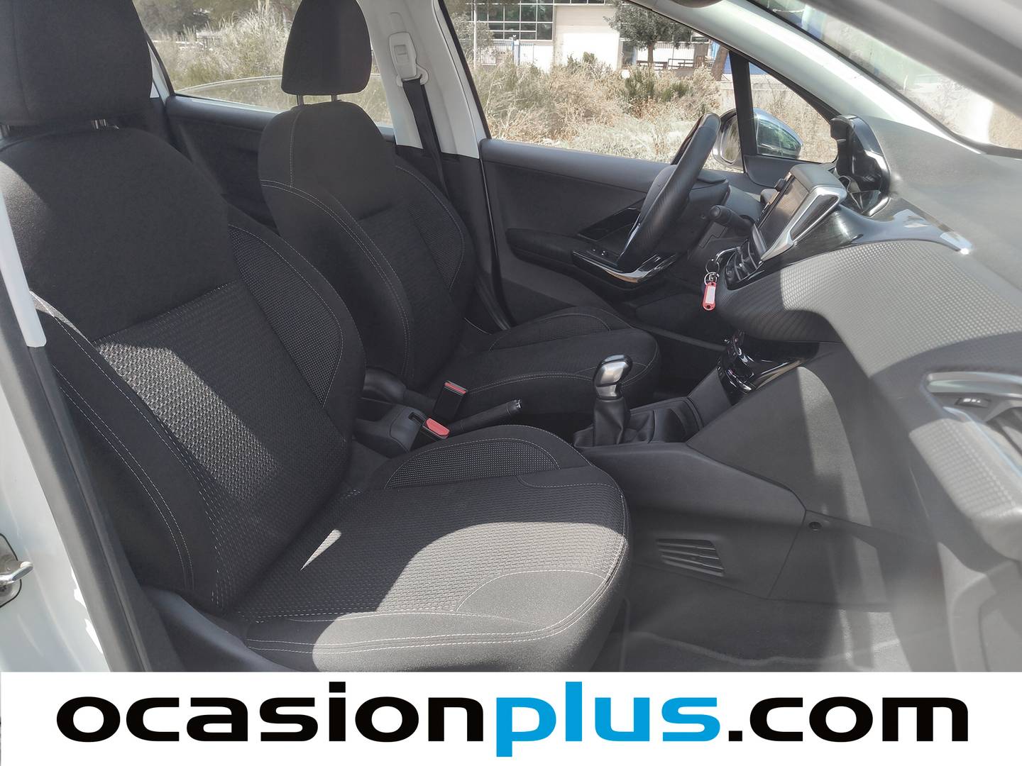 Peugeot 208 Peugeot 208 1.2 PureTech Allure S&S (110 CV) manual