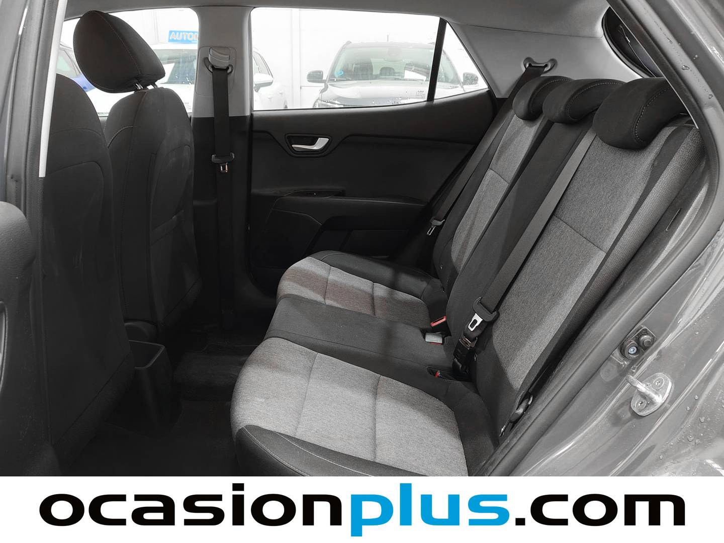 Foto KIA Stonic Kia Stonic 1.0 T-GDi MHEV iMT Concept (100 CV)