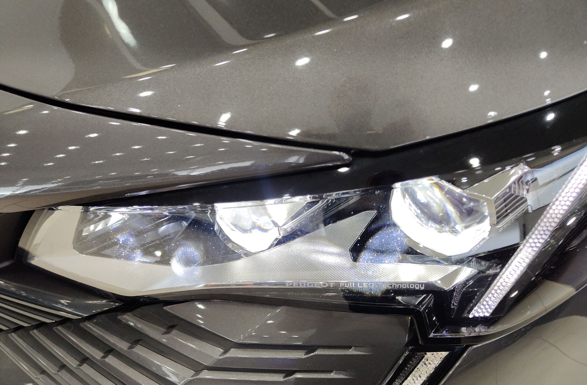Peugeot 5008 BlueHDi 180 GT EAT8 7 plazas - foto 19