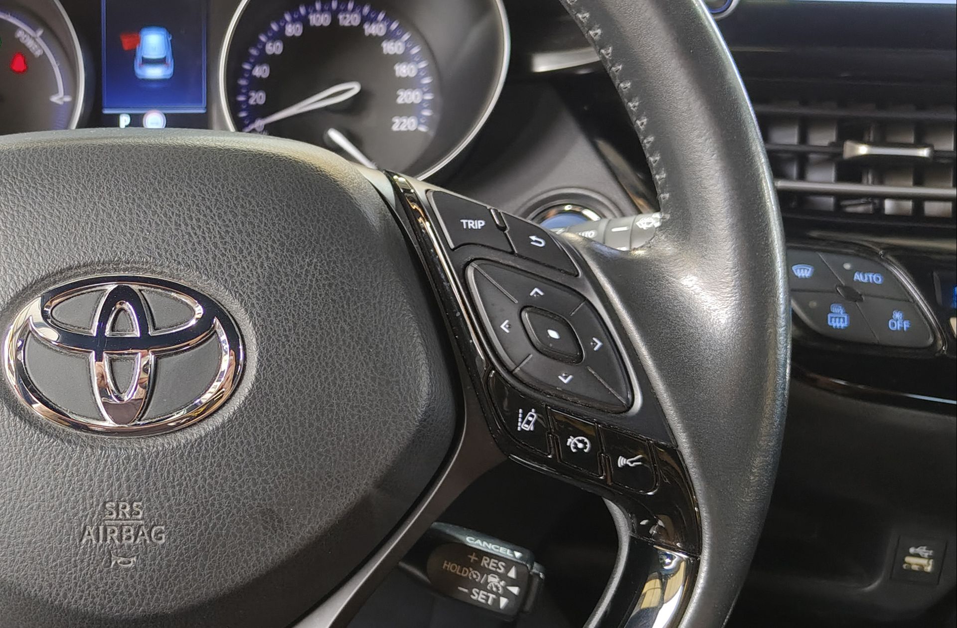 Toyota C-HR 1.8 125H Advance - foto 24