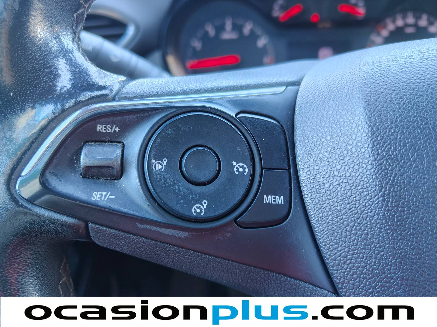 Opel Crossland X Opel Crossland X 1.2 S&S Design Line 120 Aniversario (110 CV) de segunda mano