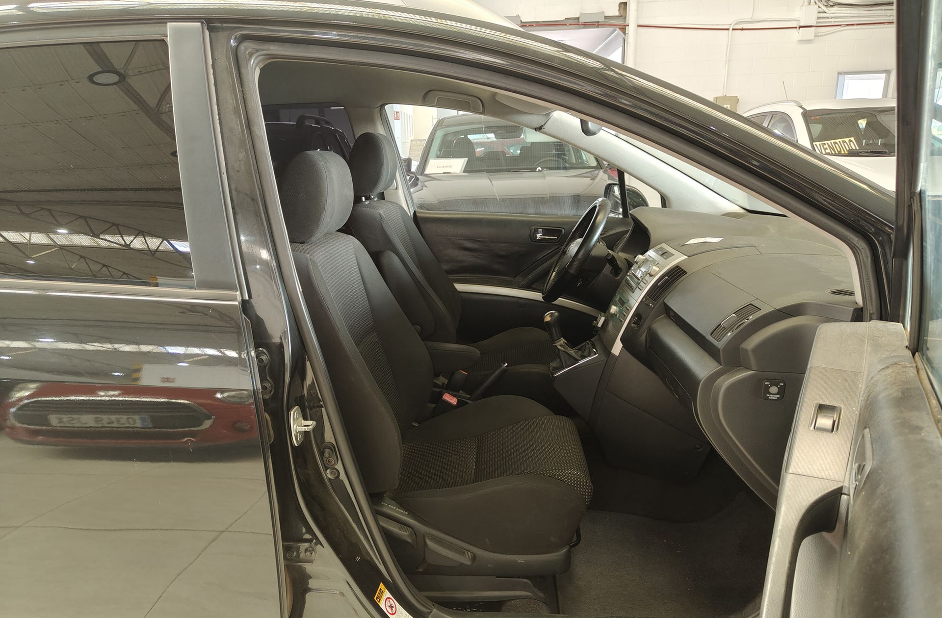 Toyota Corolla 2.2 D-4D Sport 7 plazas - foto 15