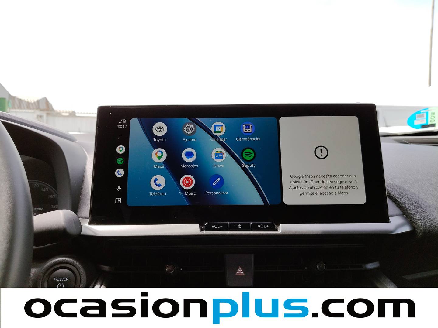 Equipamiento del Toyota C-HR Toyota C-HR 140H Advance (140 CV)