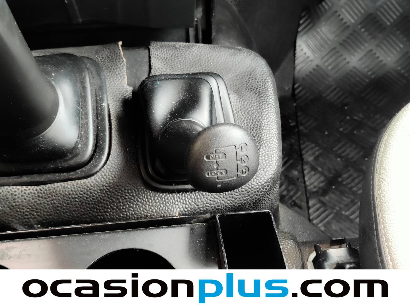 Extras y acabados del Land Rover Defender Land Rover Defender 110 SW E  (122 CV)