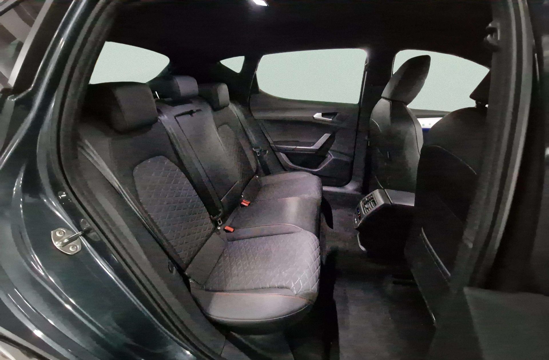 SEAT León 1.0 TSI FR 25 Aniversario - foto 21