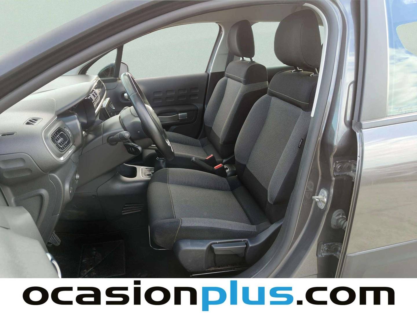 Foto asientos delanteros Citroën C3 Citroën C3 PureTech 83 Feel Pack (83 CV)
