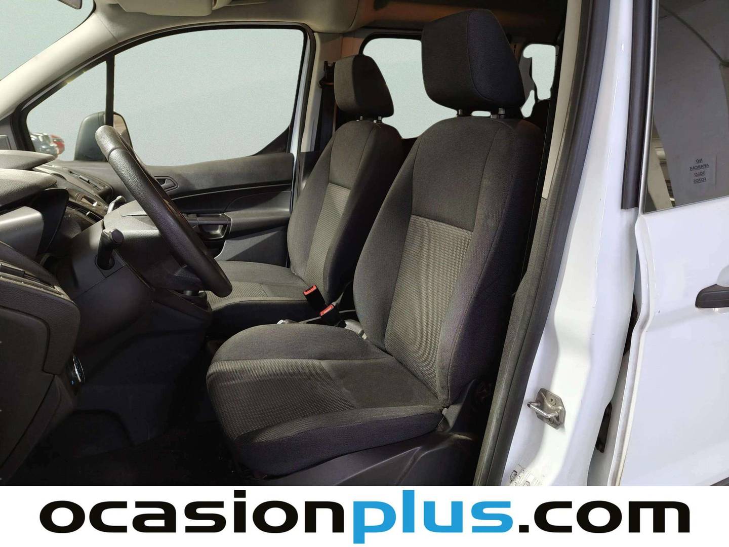 Foto asientos delanteros Ford Transit Connect Ford Transit Connect 1.5 TDCI Ambiente 220 L1 (75 CV)