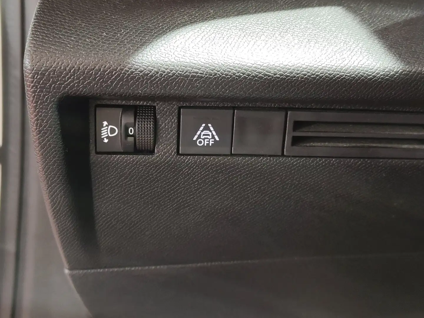 Foto Citroën C4 Citroen C4 PureTech 130 S&S 6v Feel Pack (130 CV)