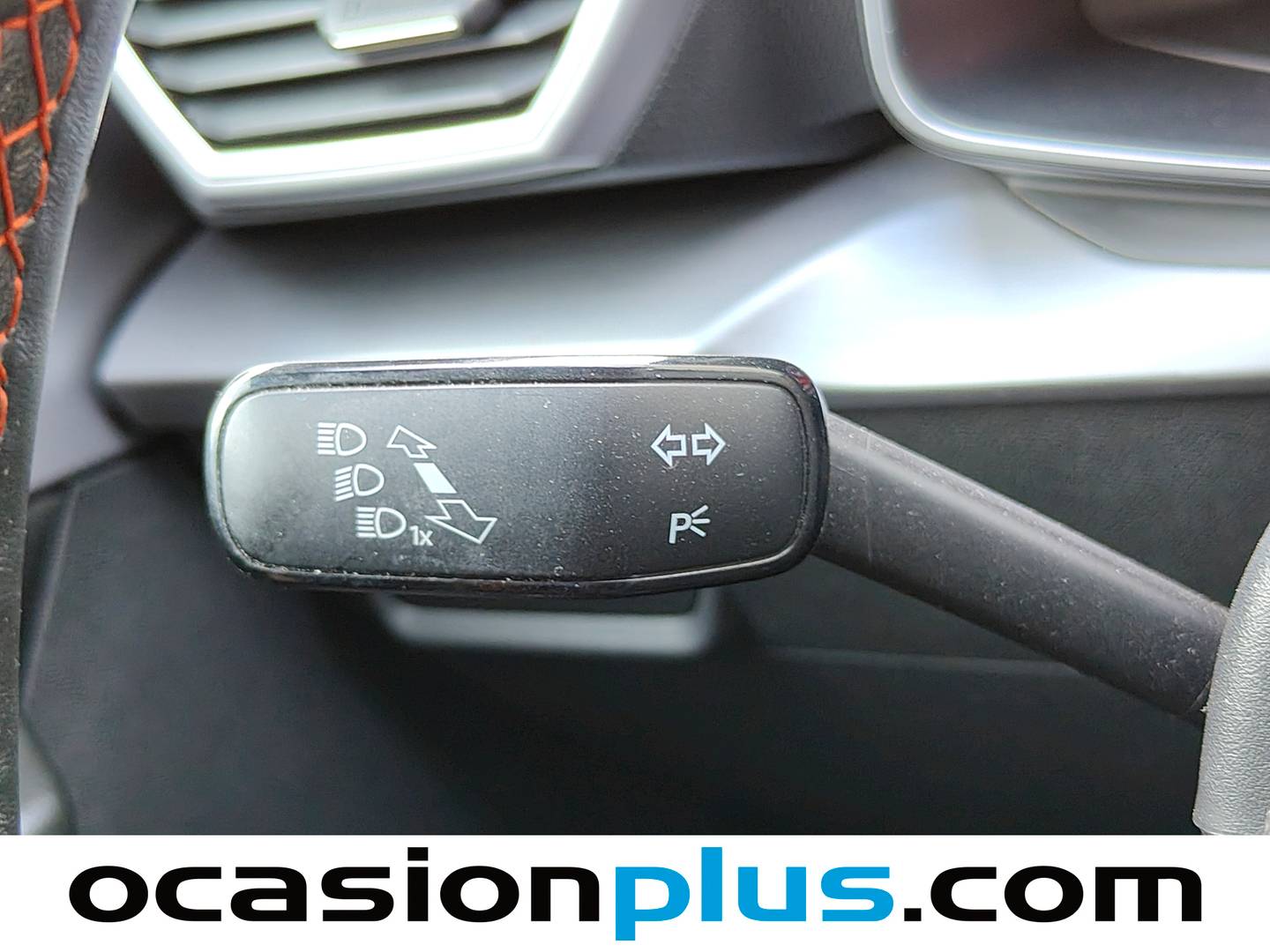 Seat León Seat León 1.0 eTSI S&S FR 25 Aniversario DSG (110 CV) de segunda mano