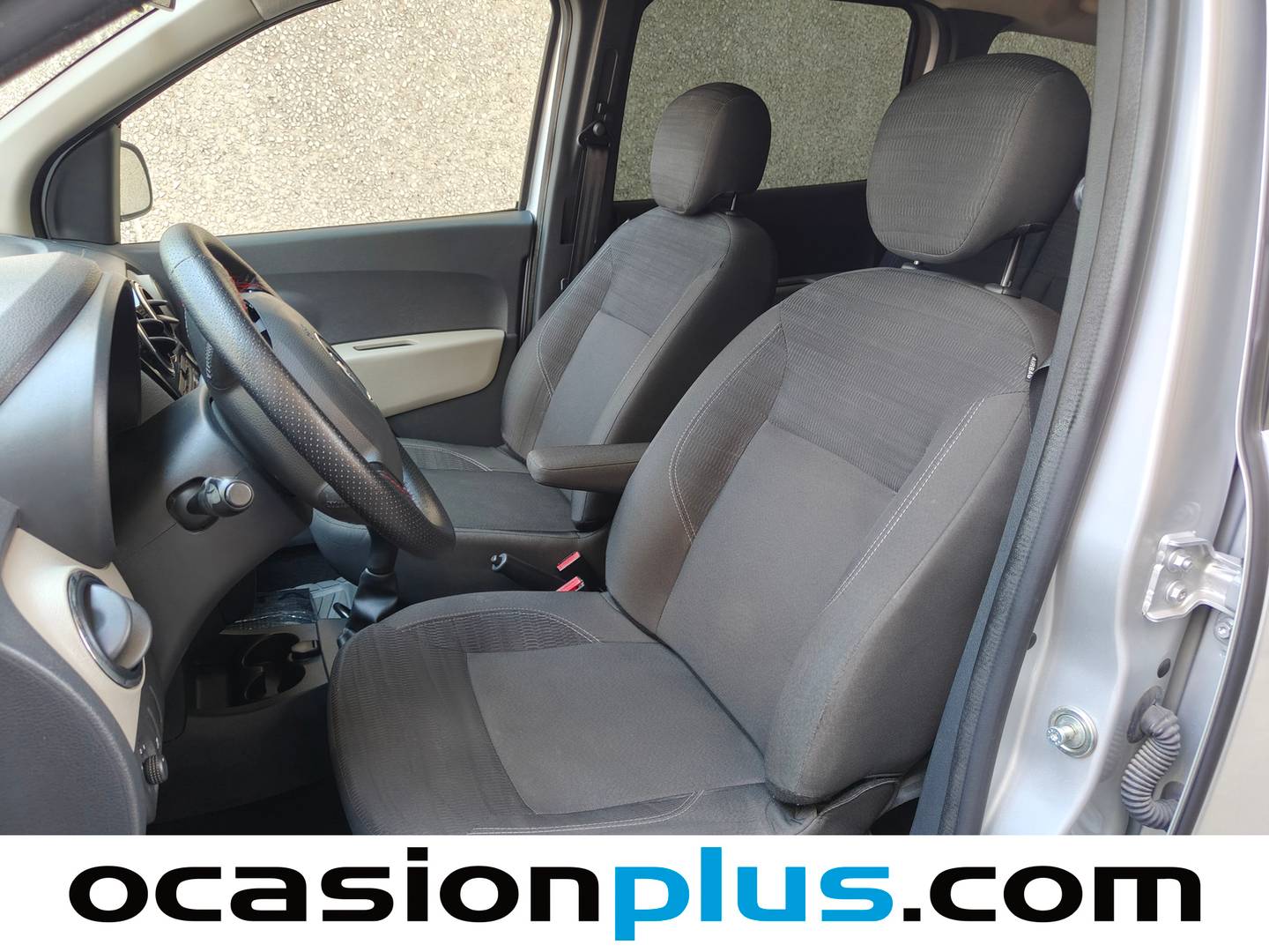 Foto asientos traseros Dacia Lodgy Dacia Lodgy Laureate TCe (115 CV)