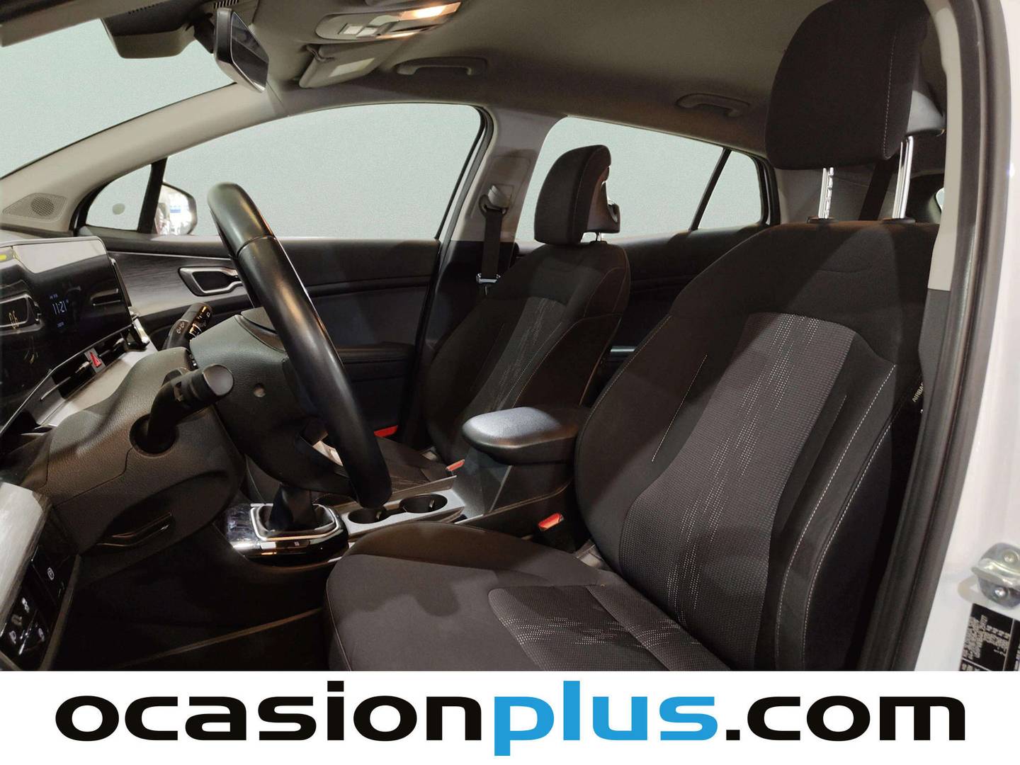 Foto asientos delanteros KIA Sportage KIA Sportage 1.6 T-GDi MHEV Drive 4x2 (150 CV)