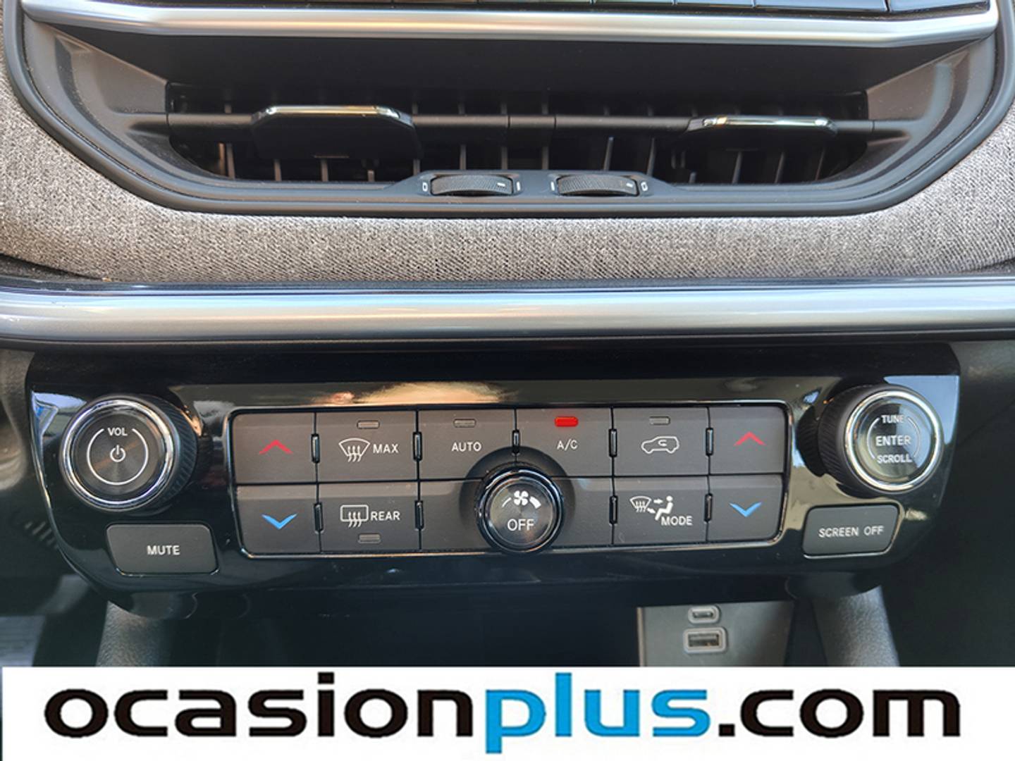 Foto Jeep Compass Jeep Compass 1.3 Gse T4 Longitude FWD MT (130 CV)