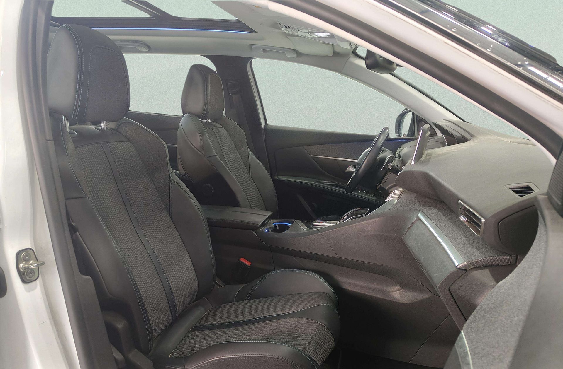 Peugeot 5008 BlueHDi 130 Allure Pack EAT8 7 plazas - foto 22