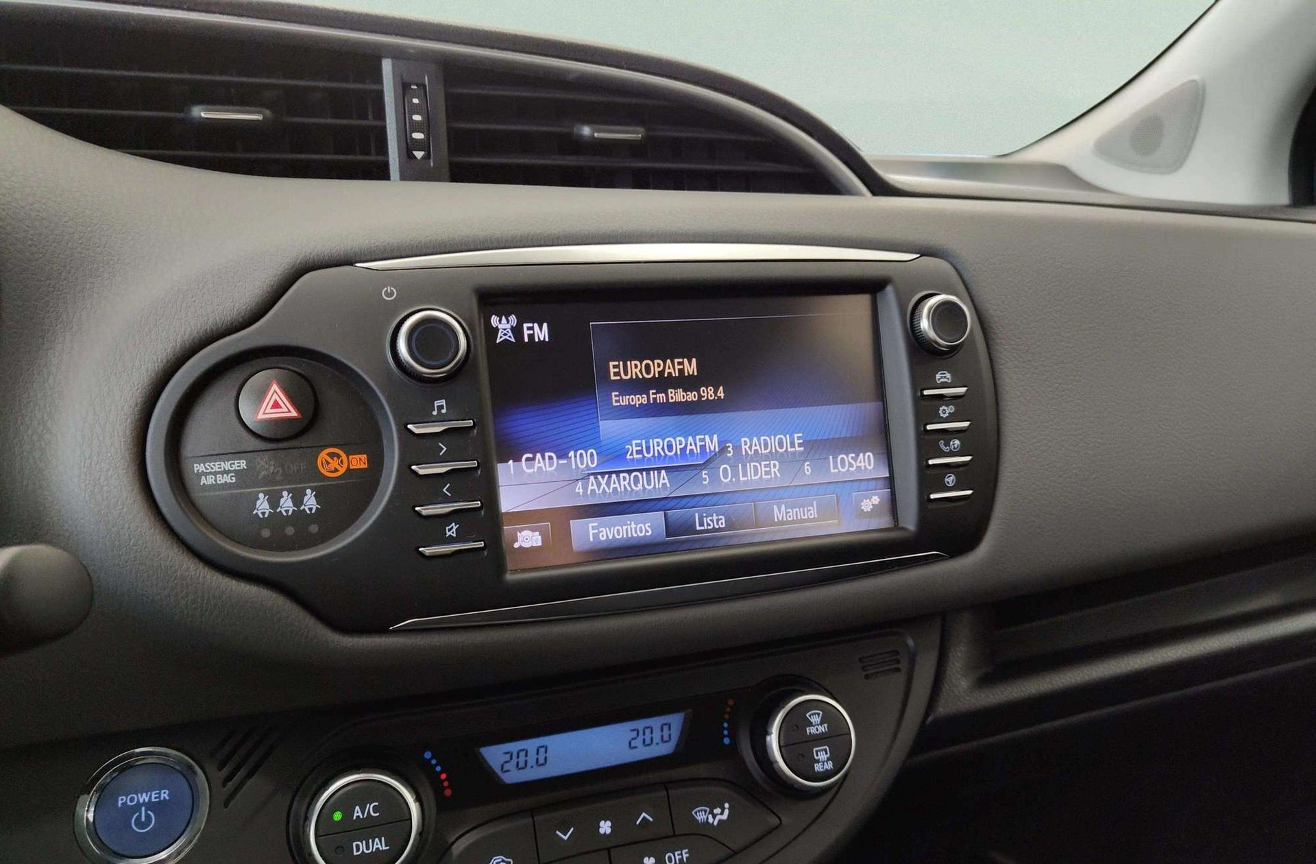 Toyota Yaris 1.5 Hybrid Active - foto 32