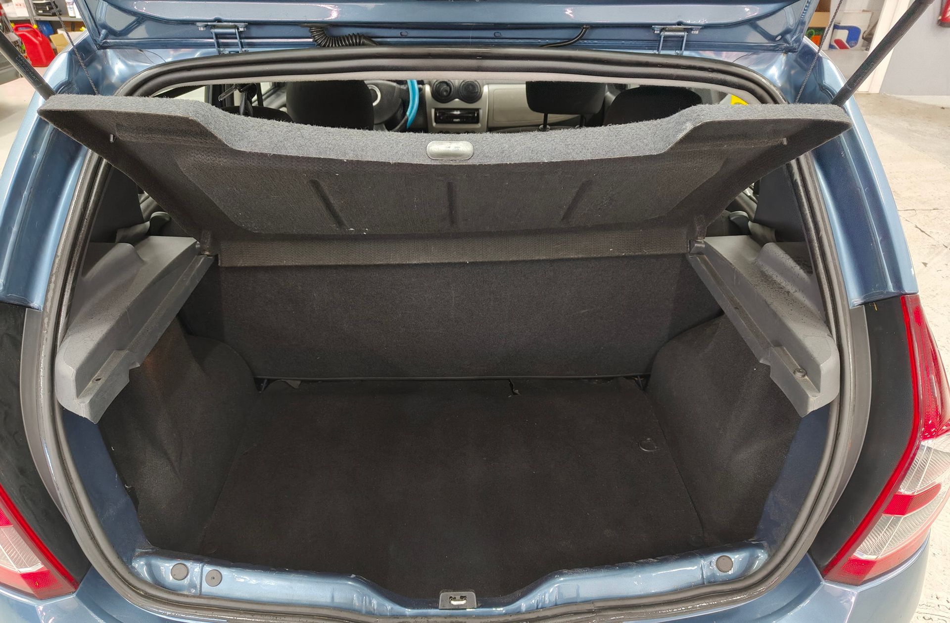 Dacia Sandero 1.2 Ambiance - foto 12