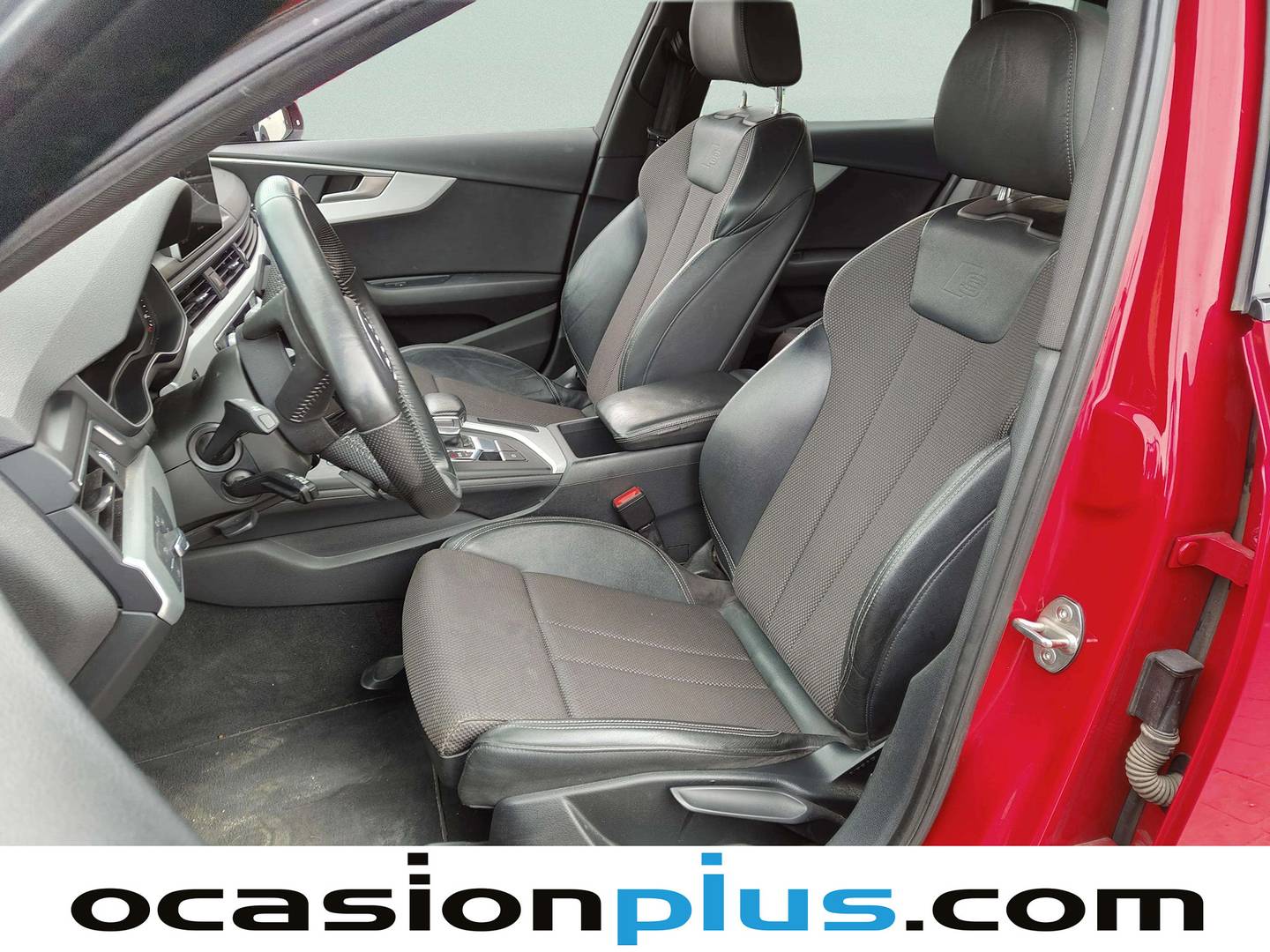 Foto Audi A4 Audi A4 Avant S line edition 2.0 TFSI (190 CV) S tronic