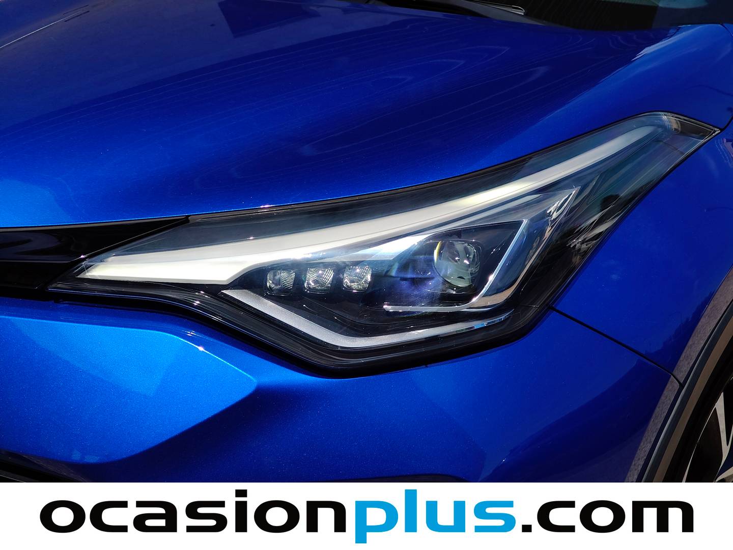 Extras del Toyota C-HR Toyota C-HR 180H Advance (184 CV)