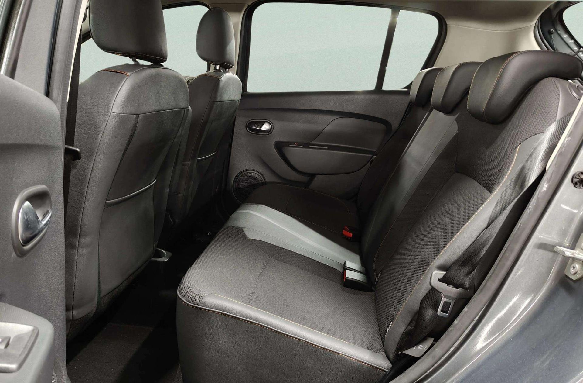Dacia Sandero Serie Limitada Trotamundos TCe - foto 12