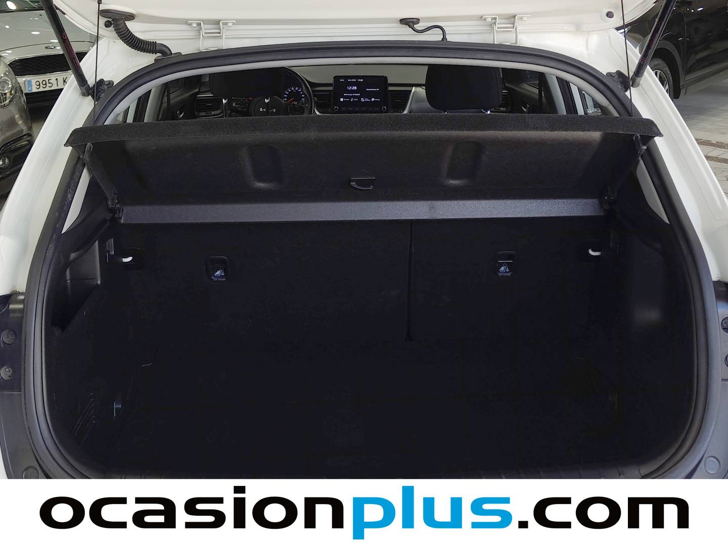Fotos maletero KIA Stonic KIA Stonic 1.0 T-GDi MHEV iMT Concept (100 CV)