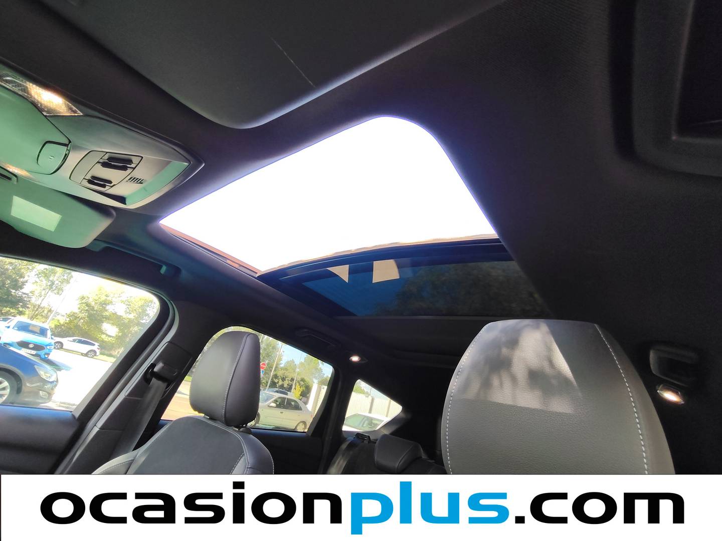 Extras y acabados del Ford Kuga Ford Kuga 2.0 TDCI S&S ST-Line 4x4 (180 CV)