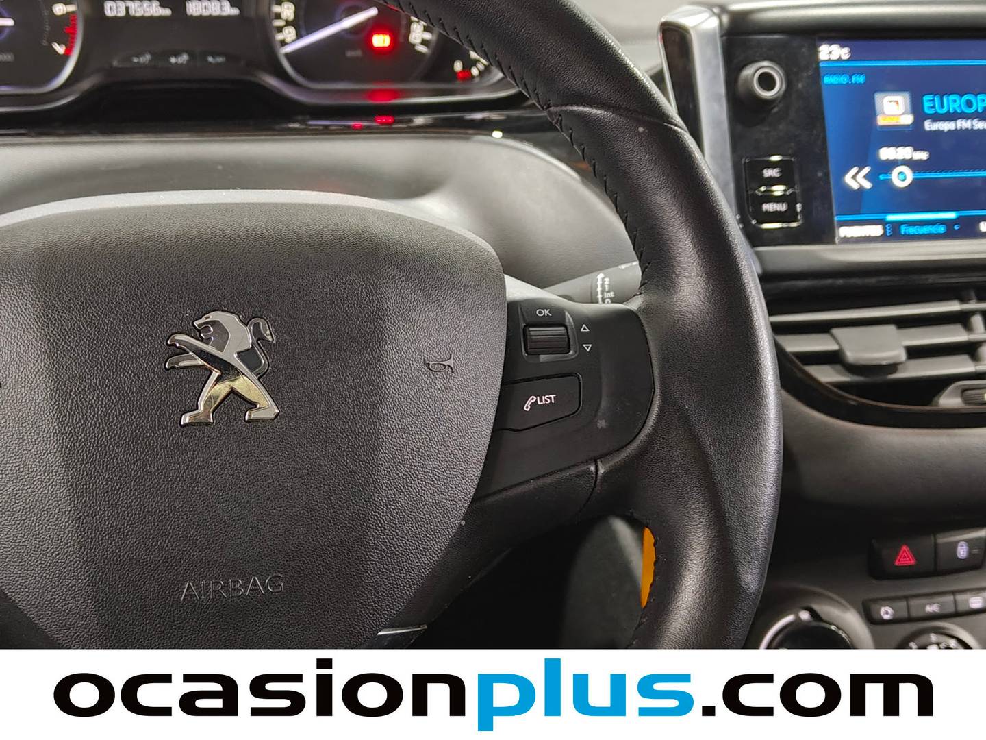 Peugeot 208 Peugeot 208 PureTech Signature (82 CV) de segunda mano