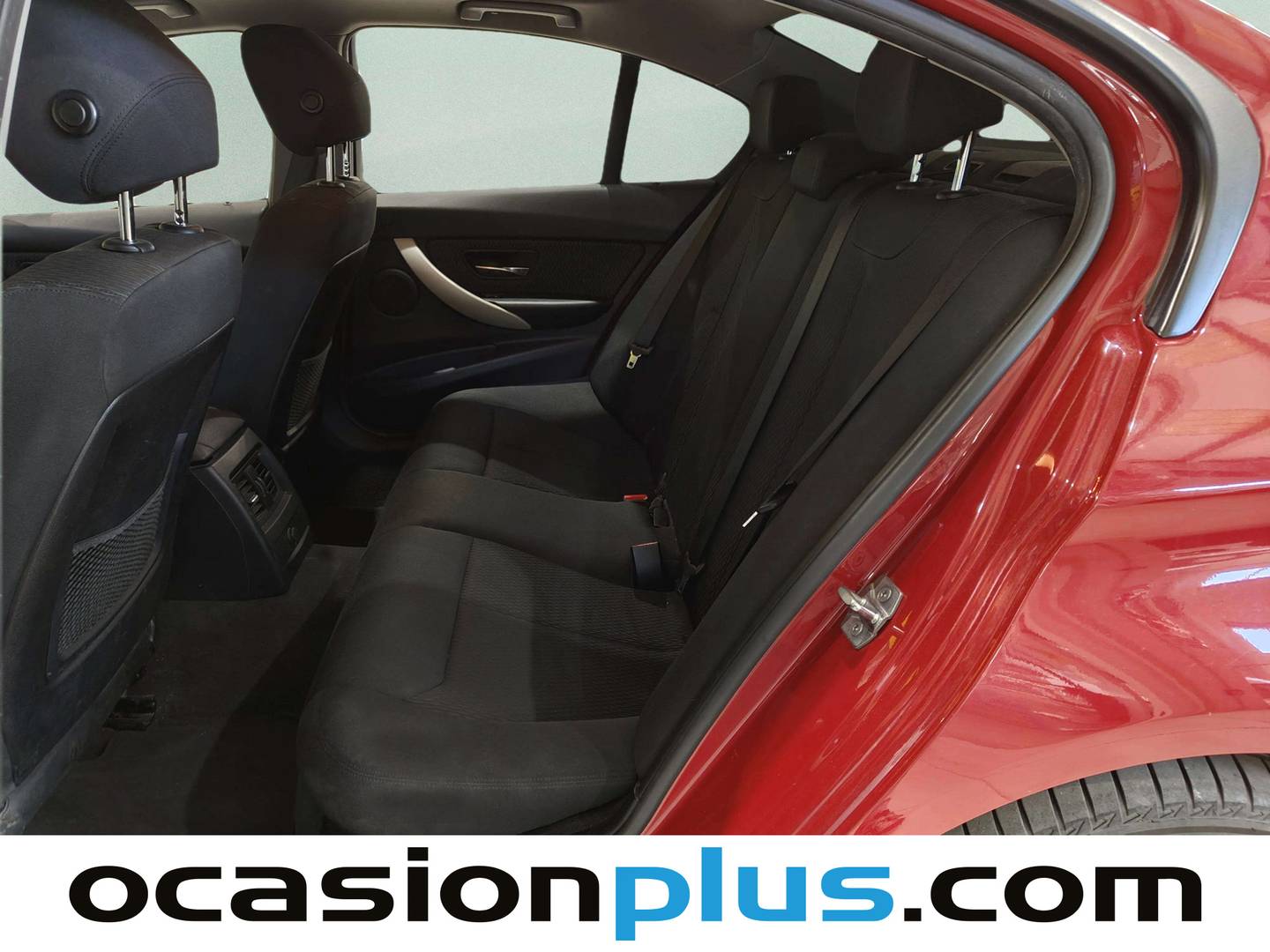 Foto asientos traseros BMW Serie 3 BMW Serie 3 318d (143 CV)