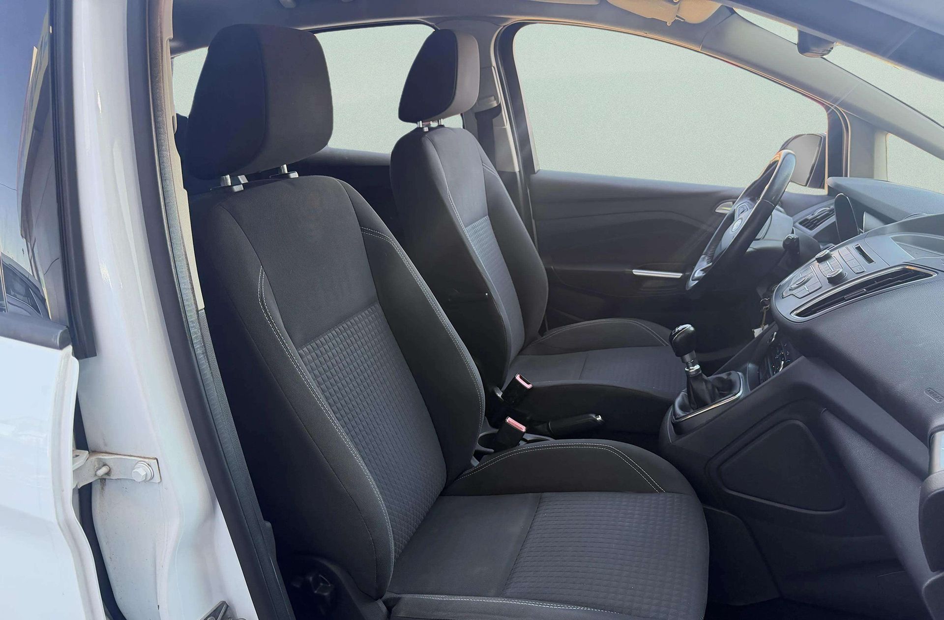 Ford C-Max 1.5 TDCi Trend+ - foto 13
