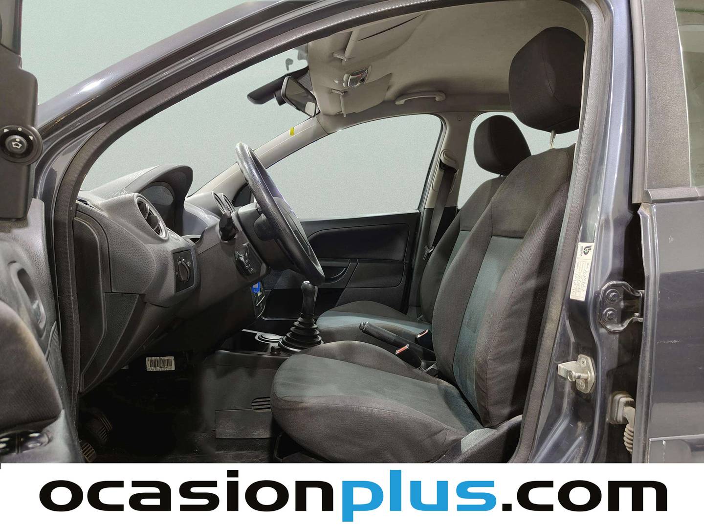 Foto asientos delanteros Ford Fiesta Ford Fiesta 1.4 Newport (80 CV)